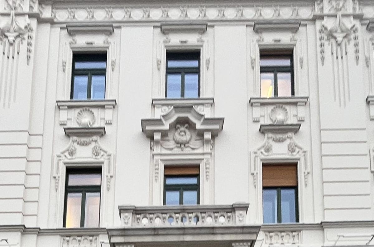 Műemlék nyílászárók feújítása